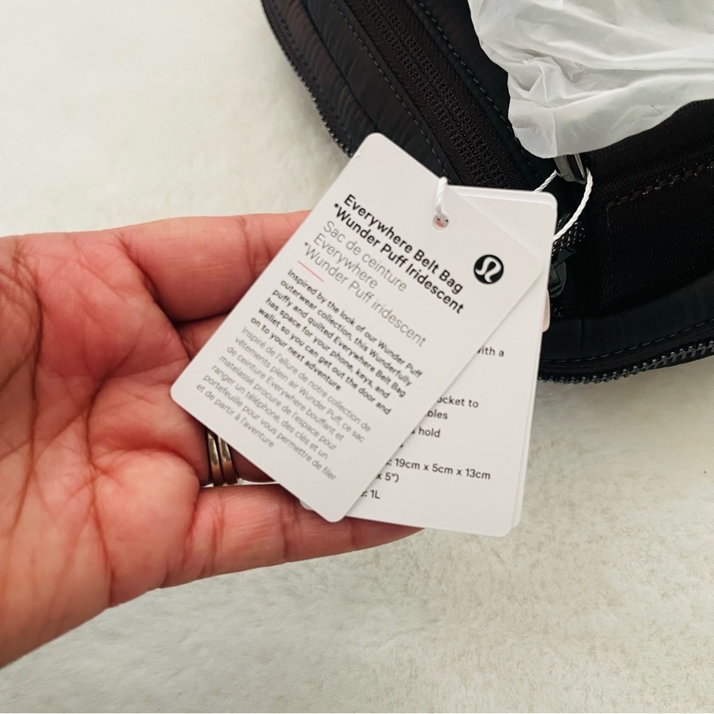 Lululemon Everywhere Belt Bag Wunder Puff Iridescent - Picture 11 of 12